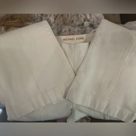 ๐ โ๏ธ Michael Kors Sailor High Rise Flared Leg Jeans with gold hardware Buttons - Picture 8 of 17